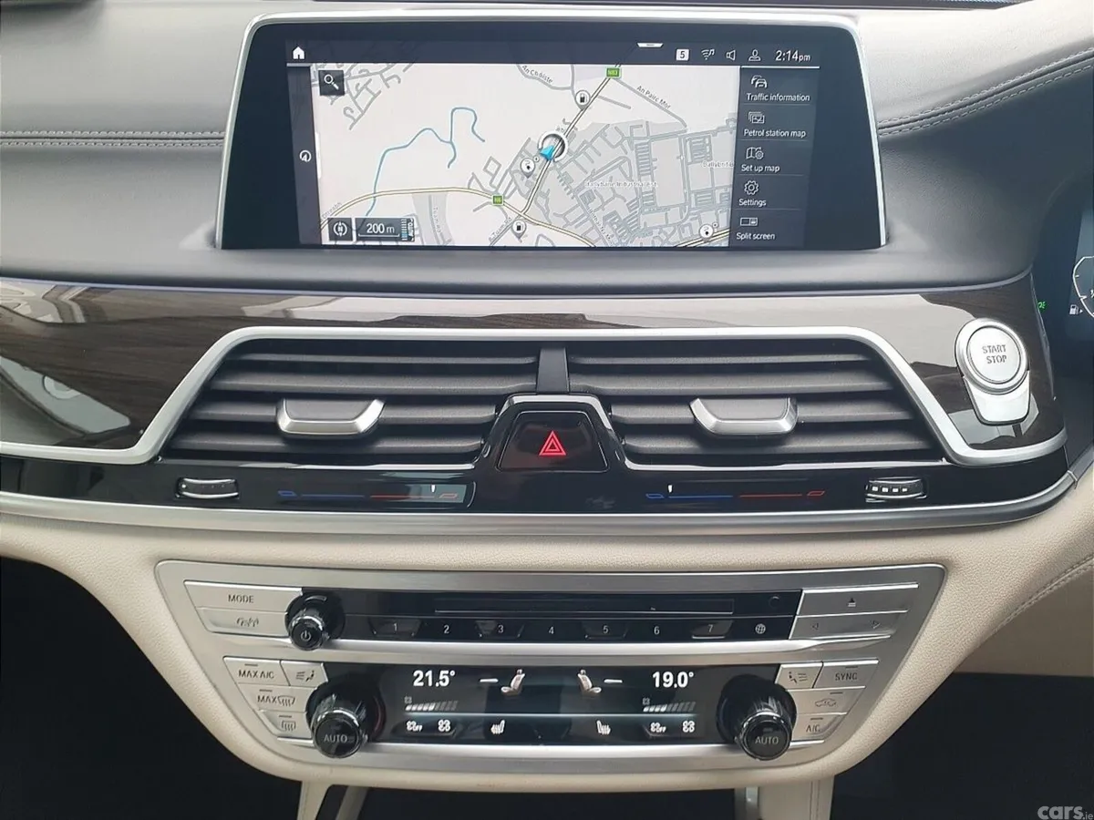 BMW 7-Series Saloon, Petrol Plug-in Hybrid, 2021, White