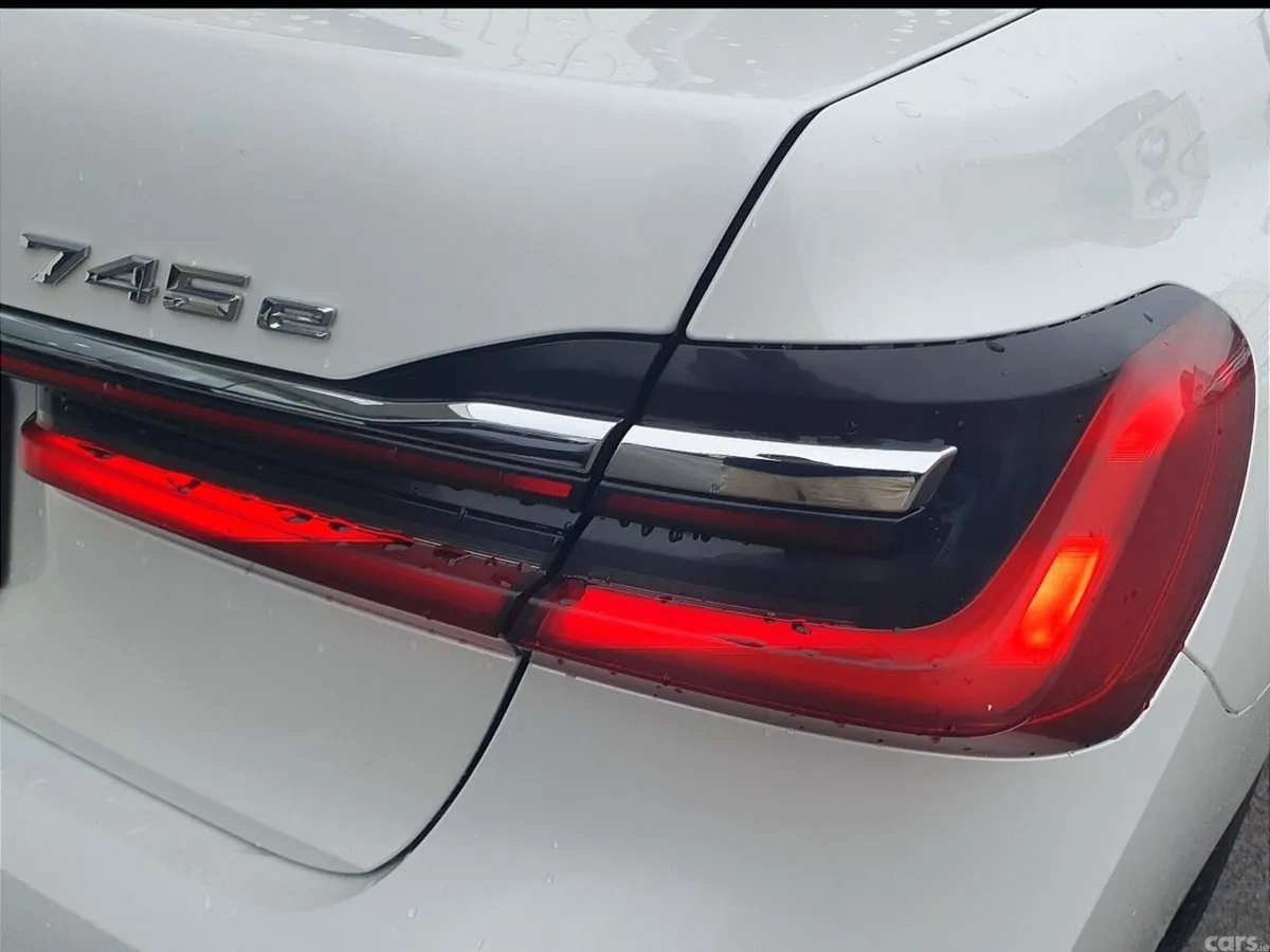 BMW 7-Series Saloon, Petrol Plug-in Hybrid, 2021, White