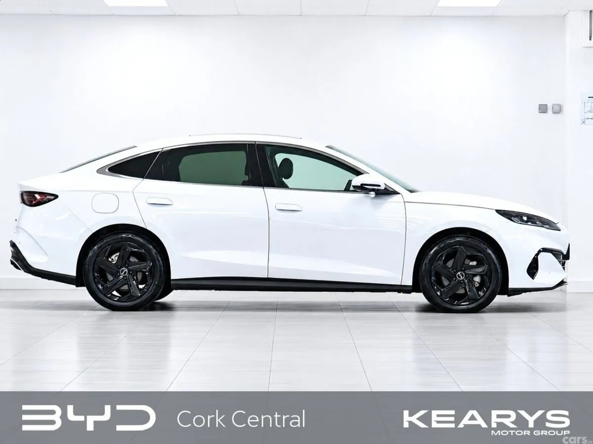 BYD Seal 6 Saloon, Petrol Plug-in Hybrid, 2026, White