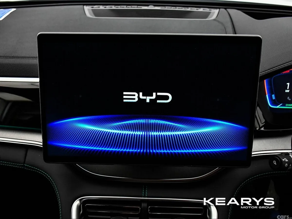 BYD SEAL U Hatchback, Petrol Plug-in Hybrid, 2026, Black