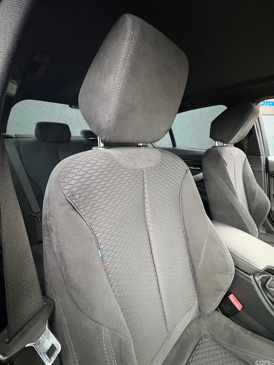 BMW 3-Series Saloon, Petrol, 2018, White