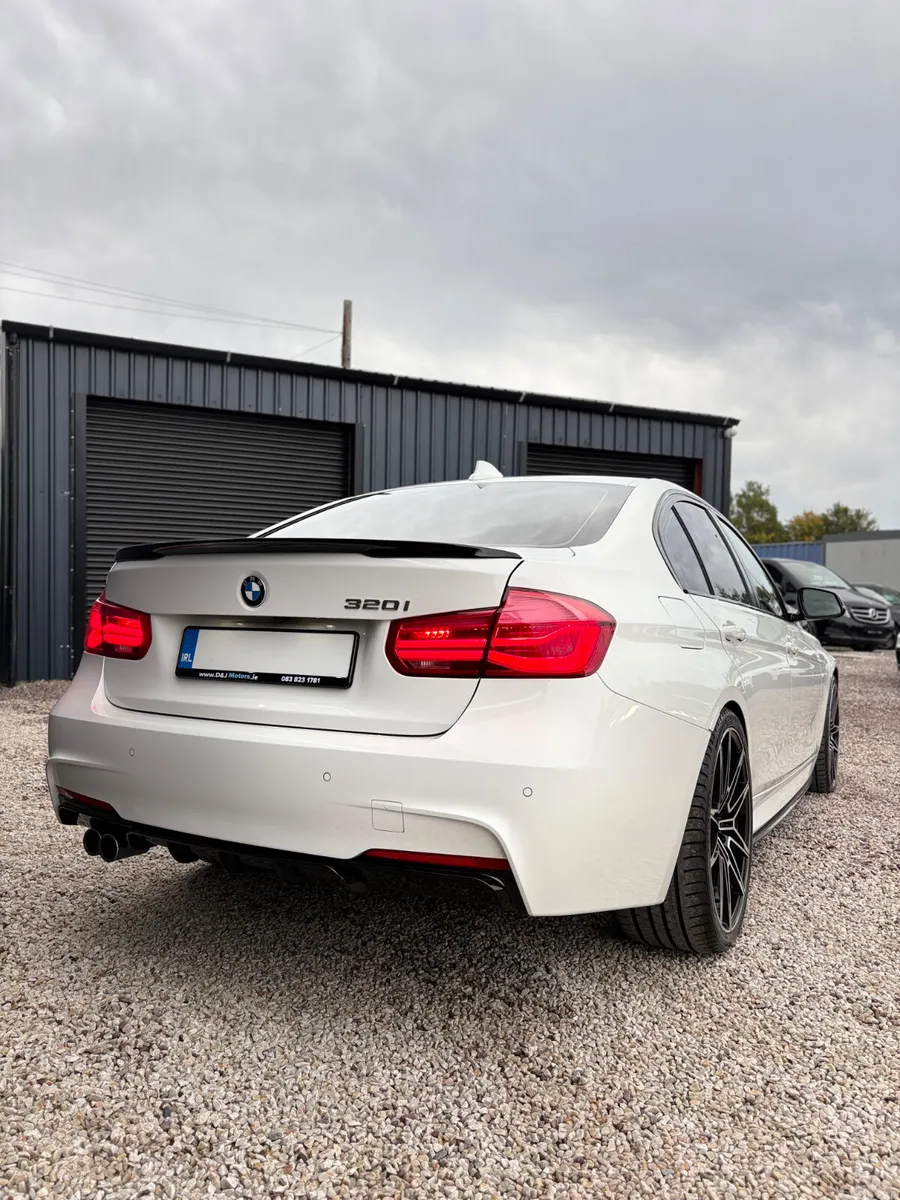 BMW 3-Series Saloon, Petrol, 2018, White