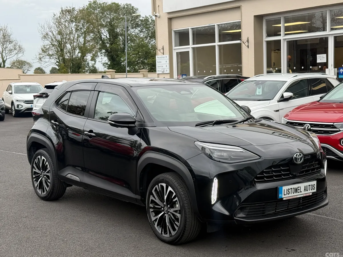 Toyota Yaris Cross SUV, Petrol Hybrid, 2025, Black