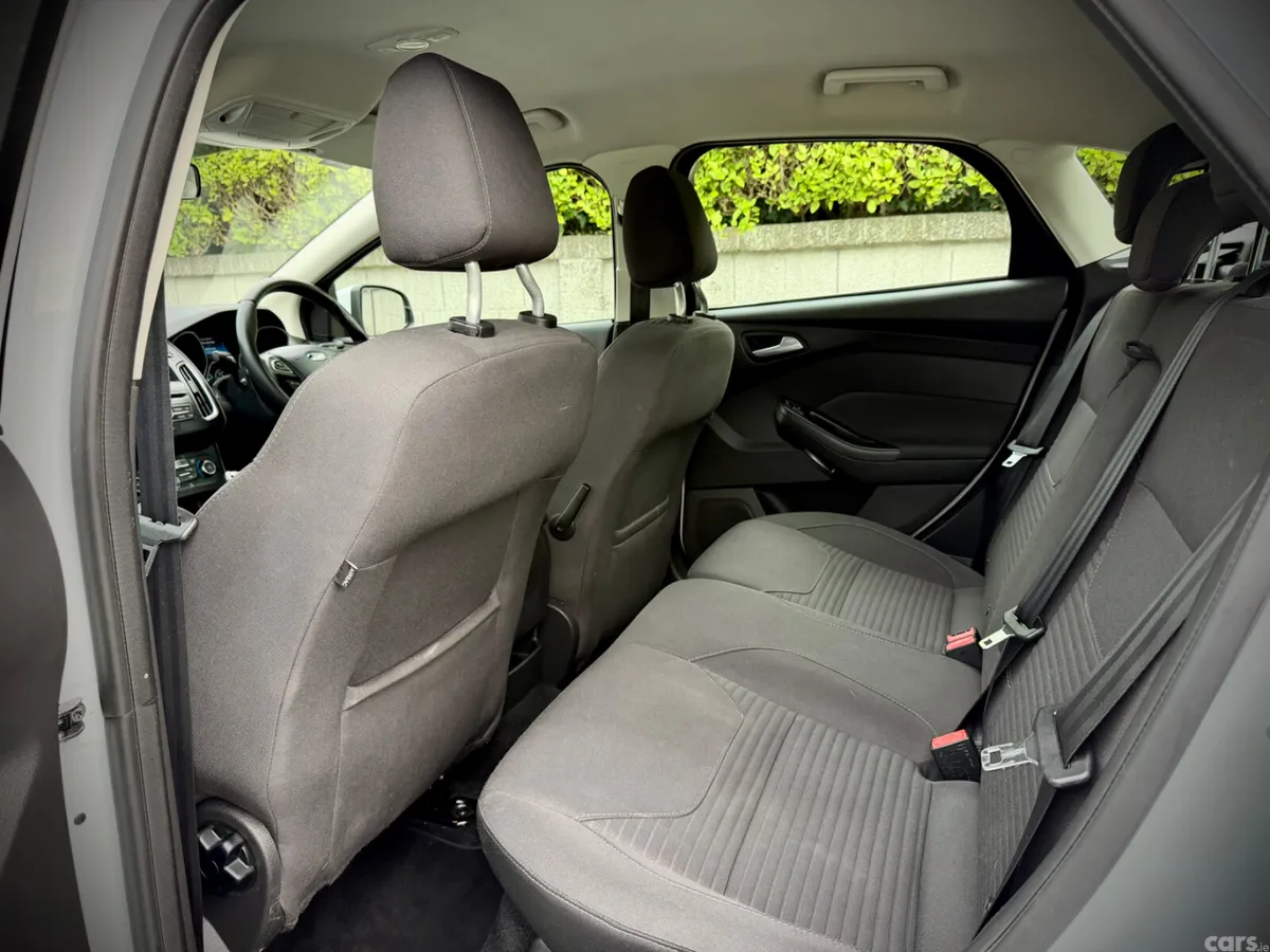 Ford Focus Hatchback, Petrol, 2018, White