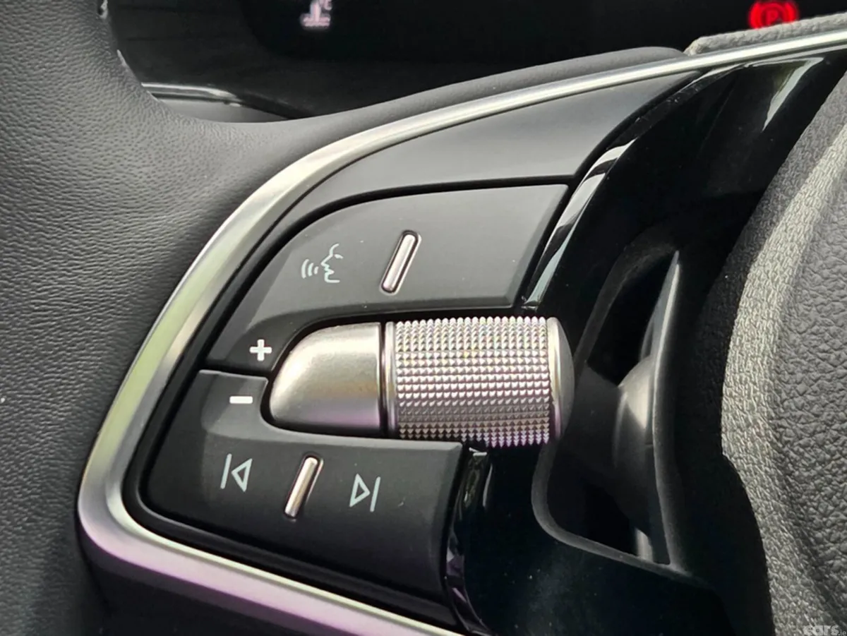 Skoda Karoq SUV, Petrol, 2026, Blue