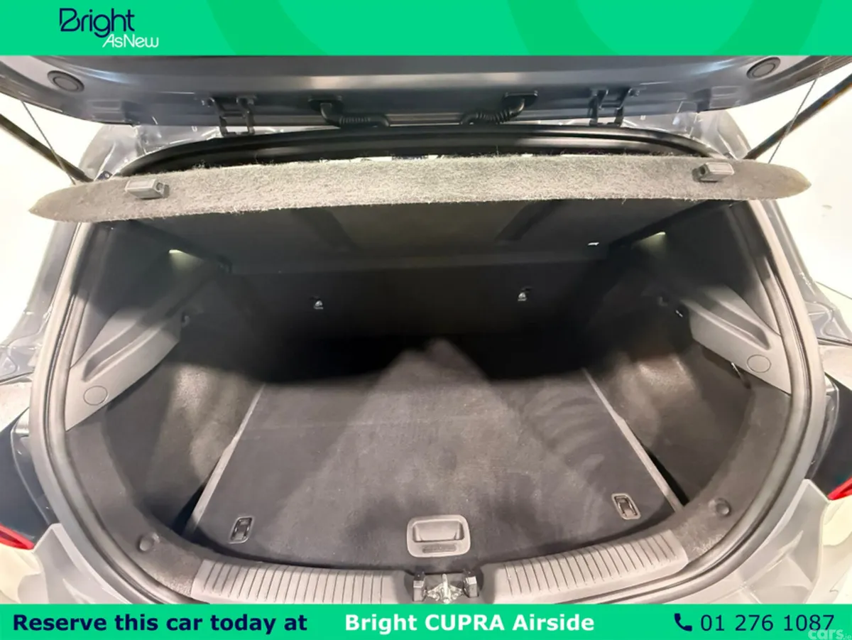 Hyundai i30 Hatchback, Petrol, 2023, Grey