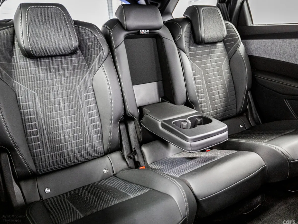 Peugeot 5008 SUV, Electric, 2025, White
