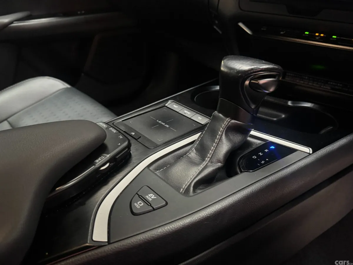 Lexus UX SUV, Petrol Hybrid, 2020, Black
