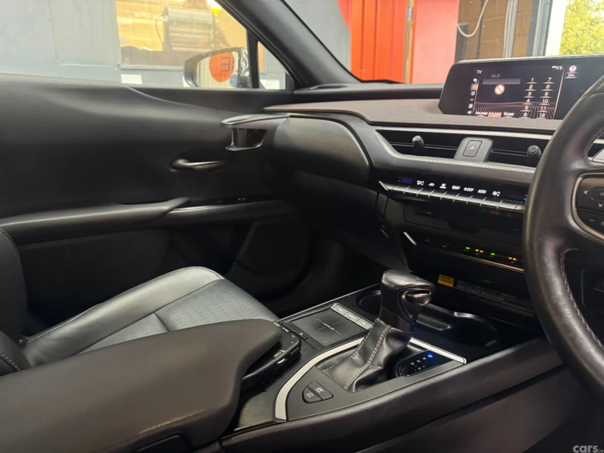 Lexus UX SUV, Petrol Hybrid, 2020, Black