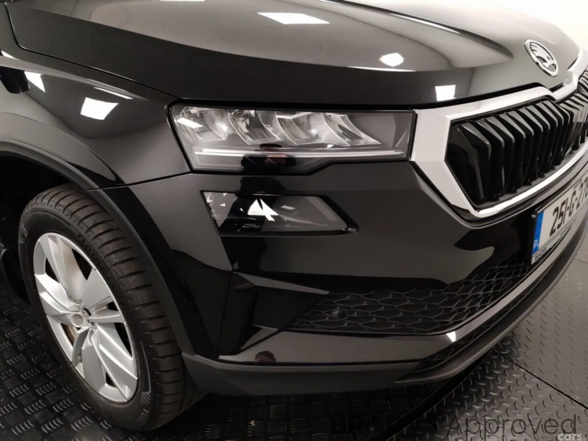 Skoda Karoq SUV, Diesel, 2025, Black