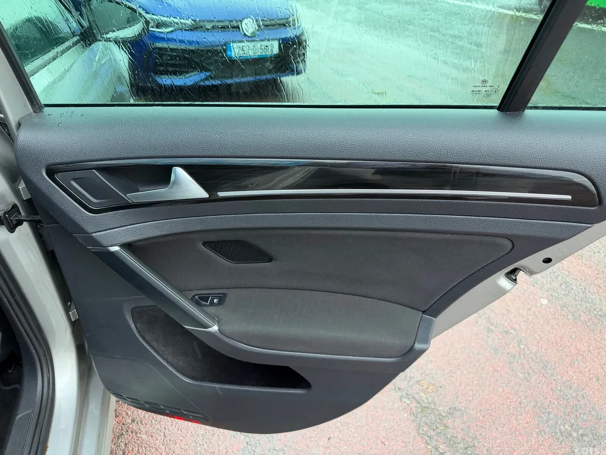 Volkswagen Golf Hatchback, Petrol, 2017, Grey
