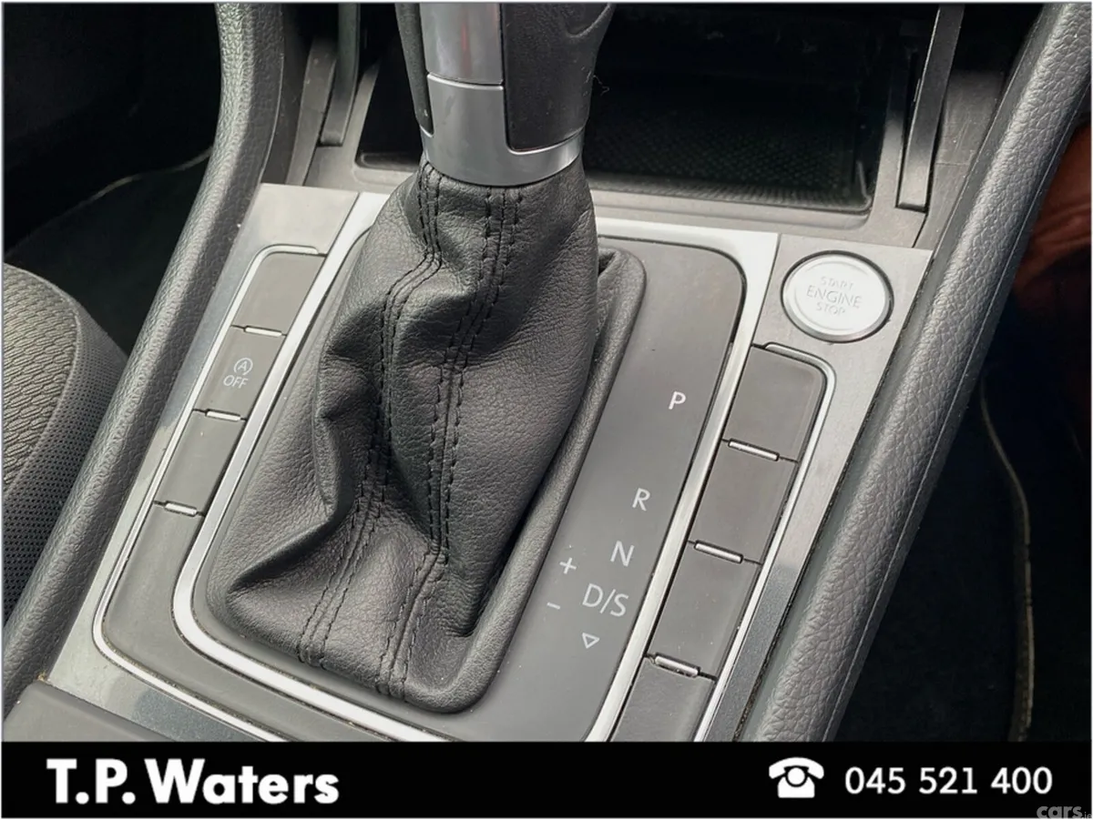 Volkswagen Golf Hatchback, Petrol, 2018, Black