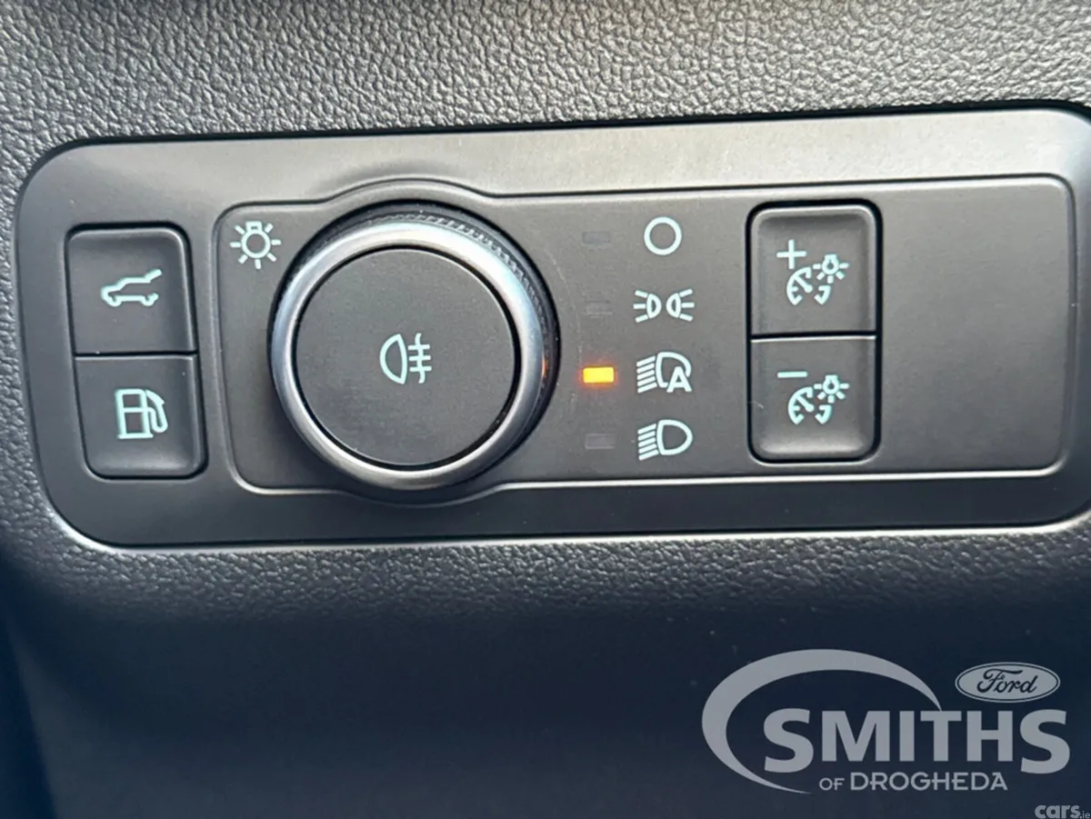 Ford Kuga MPV, Petrol Plug-in Hybrid, 2026, White