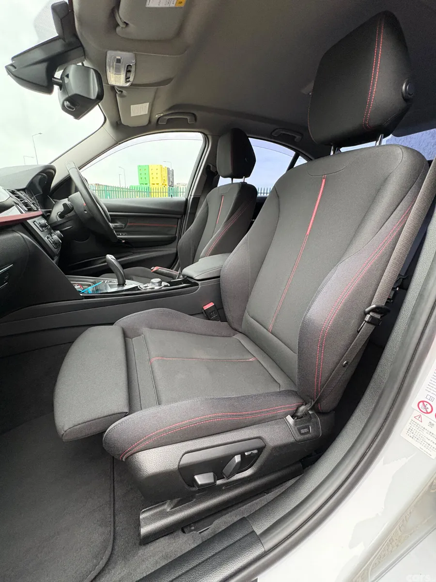 BMW 3-Series Saloon, Diesel, 2013, White