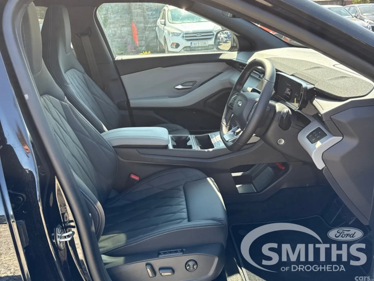 Ford Explorer MPV, Electric, 2026, Black