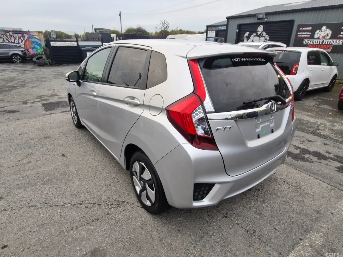 Honda Fit Hatchback, Petrol Hybrid, 2014, Silver