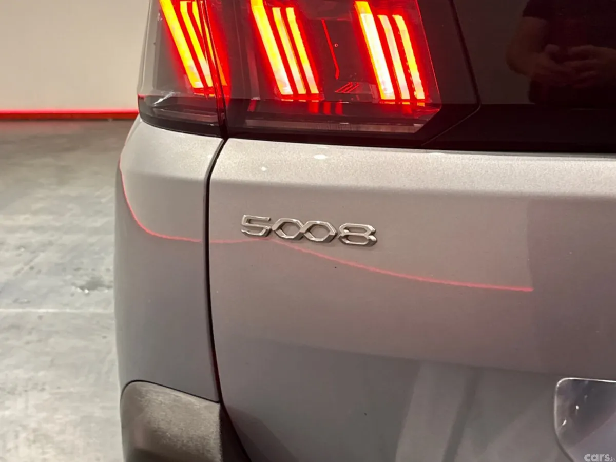 Peugeot 5008 MPV, Diesel, 2024, Grey