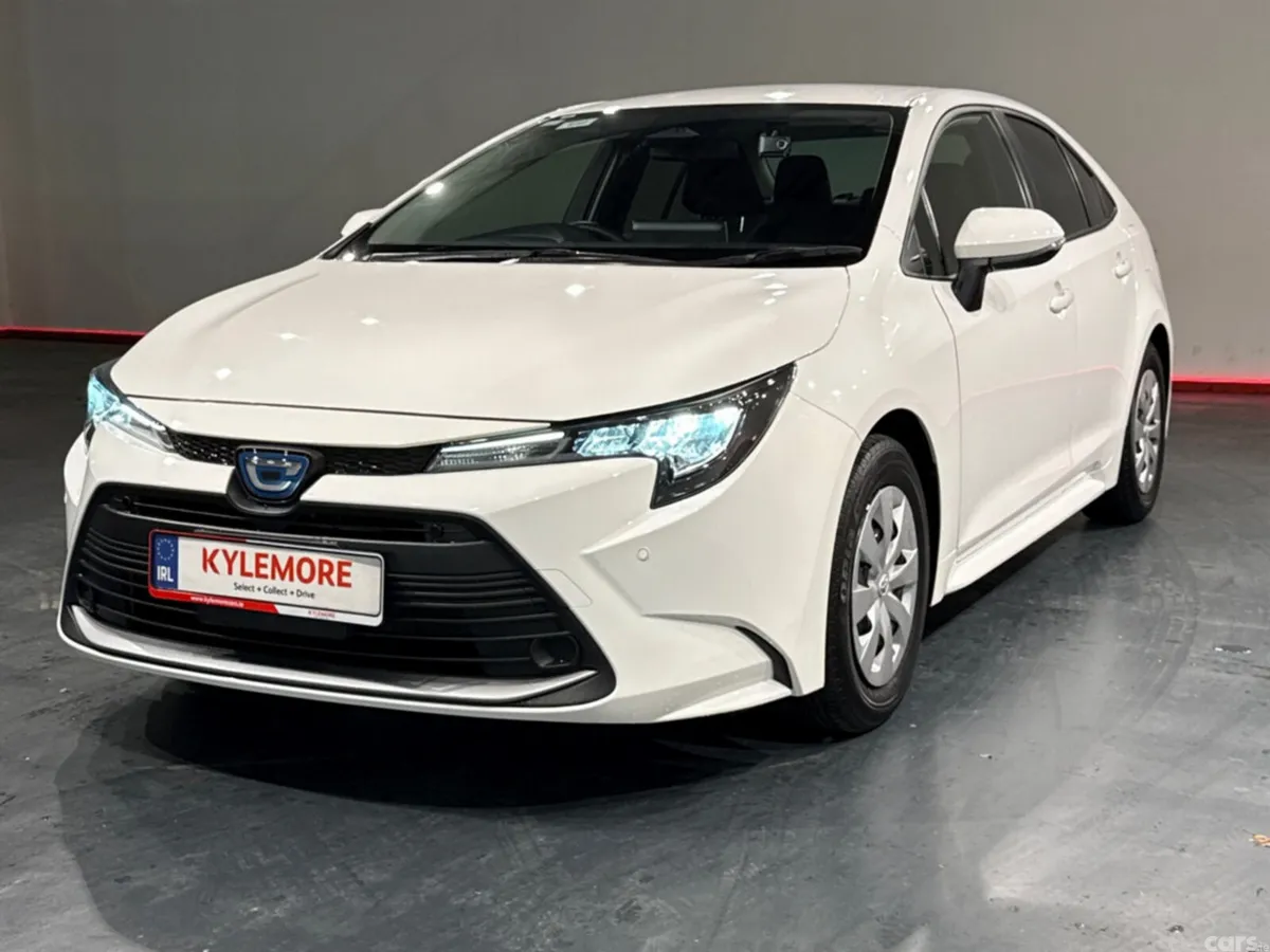 Toyota Corolla Saloon, Petrol Hybrid, 2024, White
