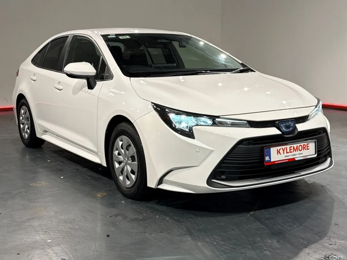 Toyota Corolla Saloon, Petrol Hybrid, 2024, White