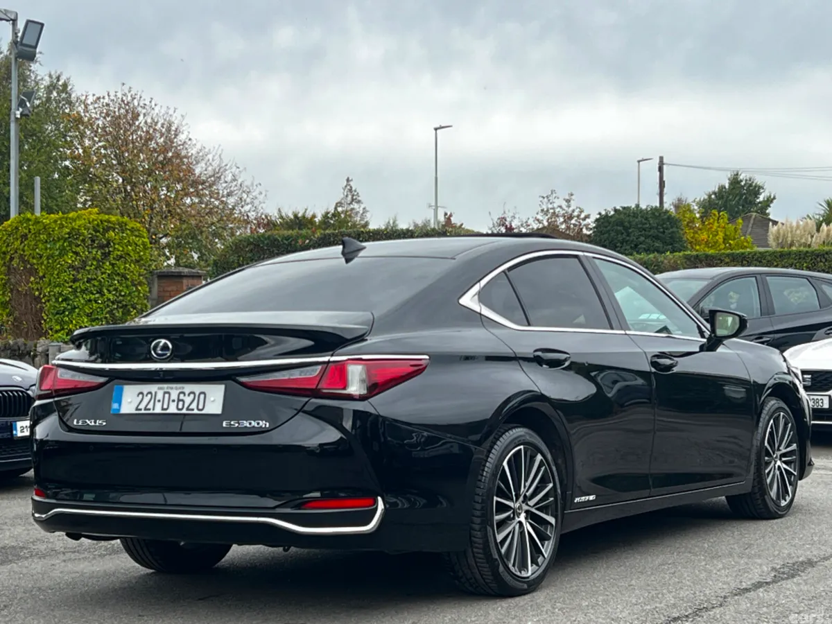Lexus ES Saloon, Petrol Hybrid, 2022, Black