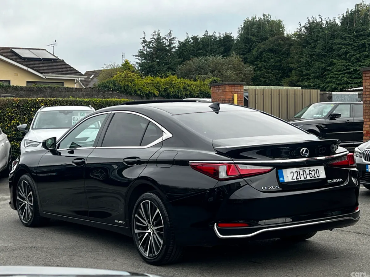 Lexus ES Saloon, Petrol Hybrid, 2022, Black