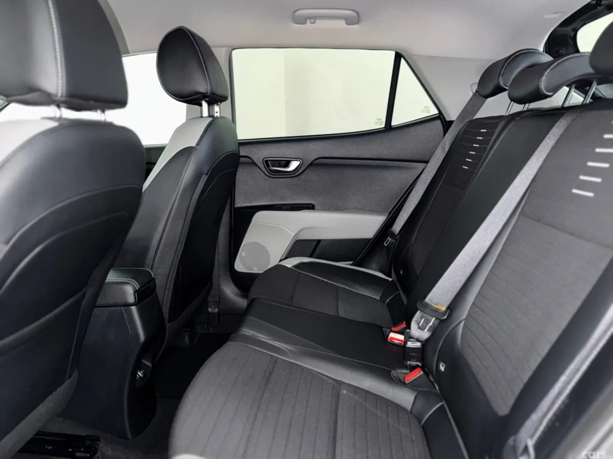 Kia Stonic Estate, Petrol Hybrid, 2026, Grey