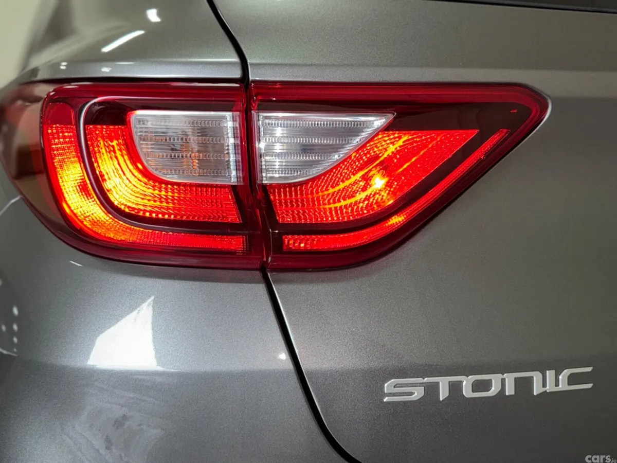 Kia Stonic Estate, Petrol Hybrid, 2026, Grey