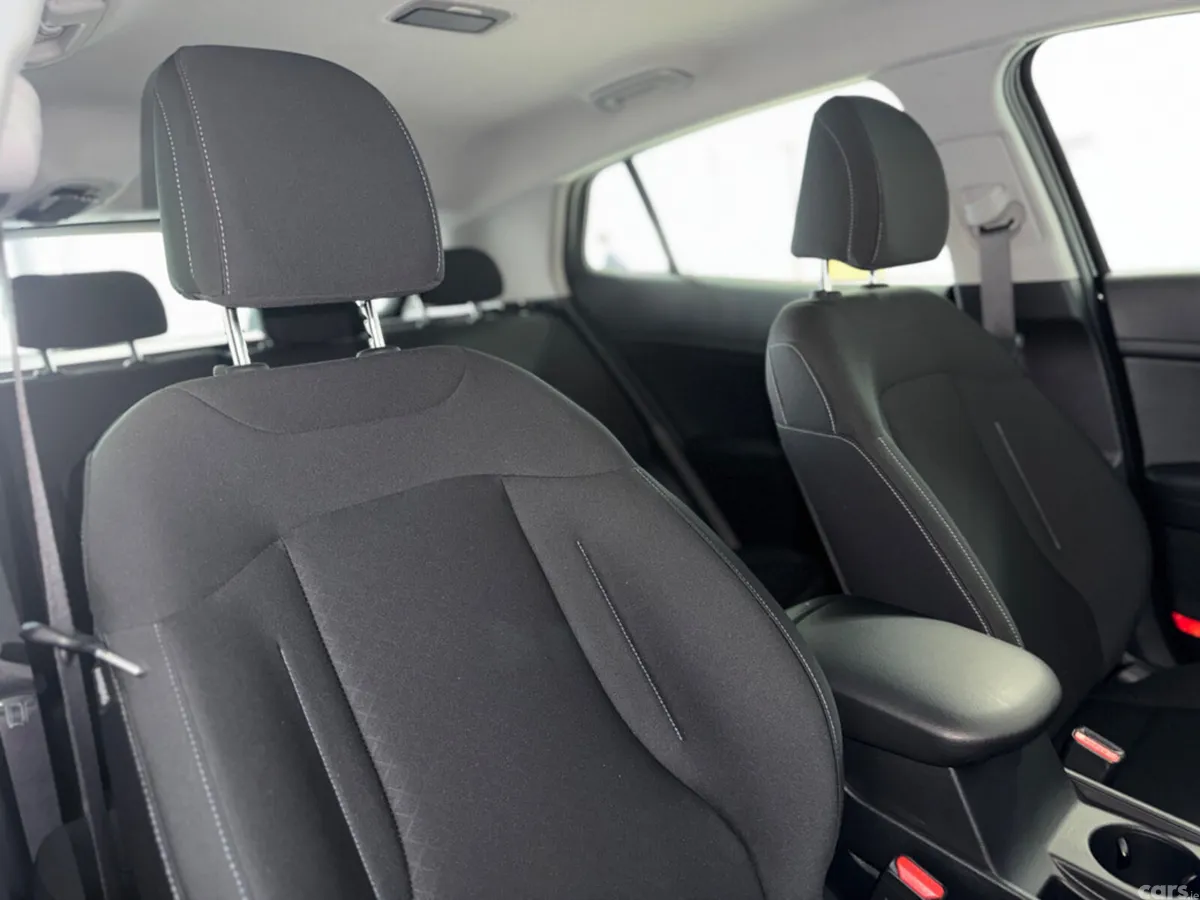 Kia Sportage MPV, Diesel Hybrid, 2026, Black