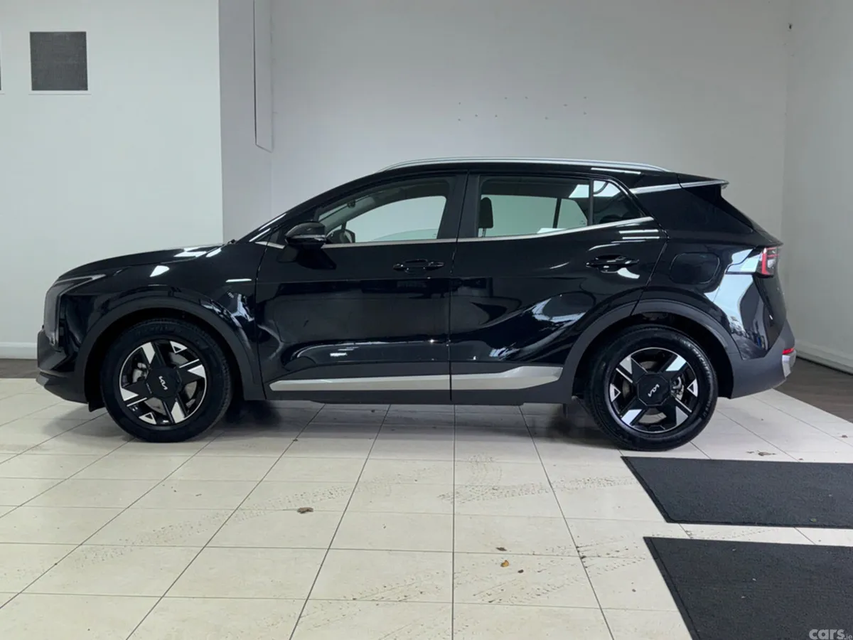 Kia Sportage MPV, Diesel Hybrid, 2026, Black