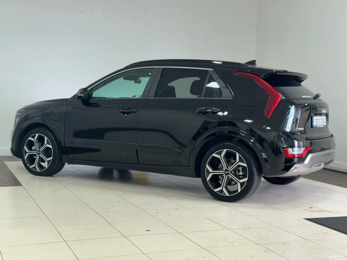 Kia Niro MPV, Petrol Plug-in Hybrid, 2026, Black