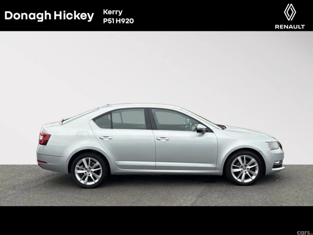 Skoda Octavia Saloon, Diesel, 2019, Silver