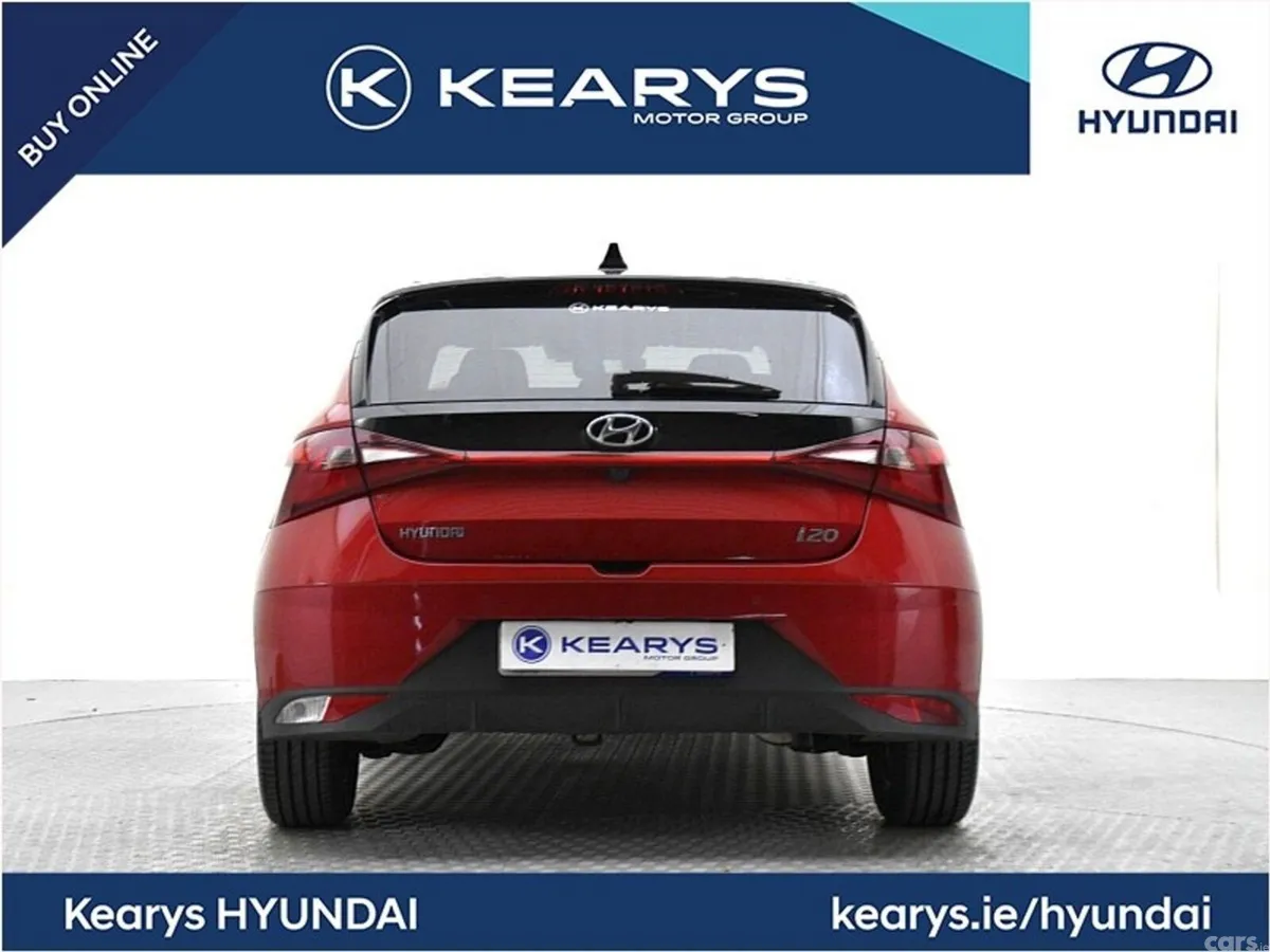Hyundai i20 Hatchback, Petrol, 2023, Red