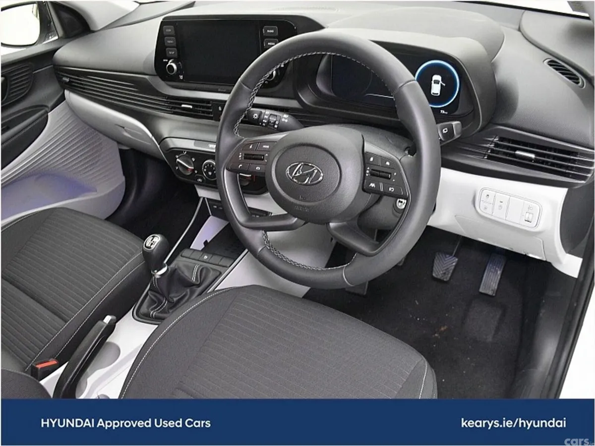 Hyundai i20 Hatchback, Petrol, 2023, White