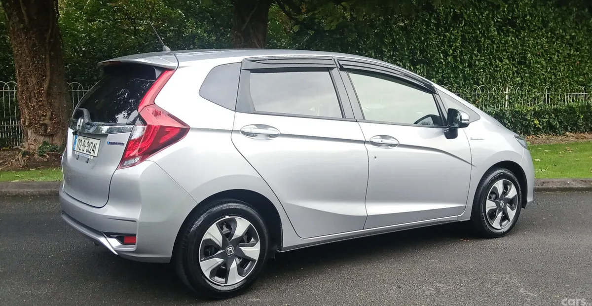 Honda Fit Hatchback, Petrol Hybrid, 2017, Silver