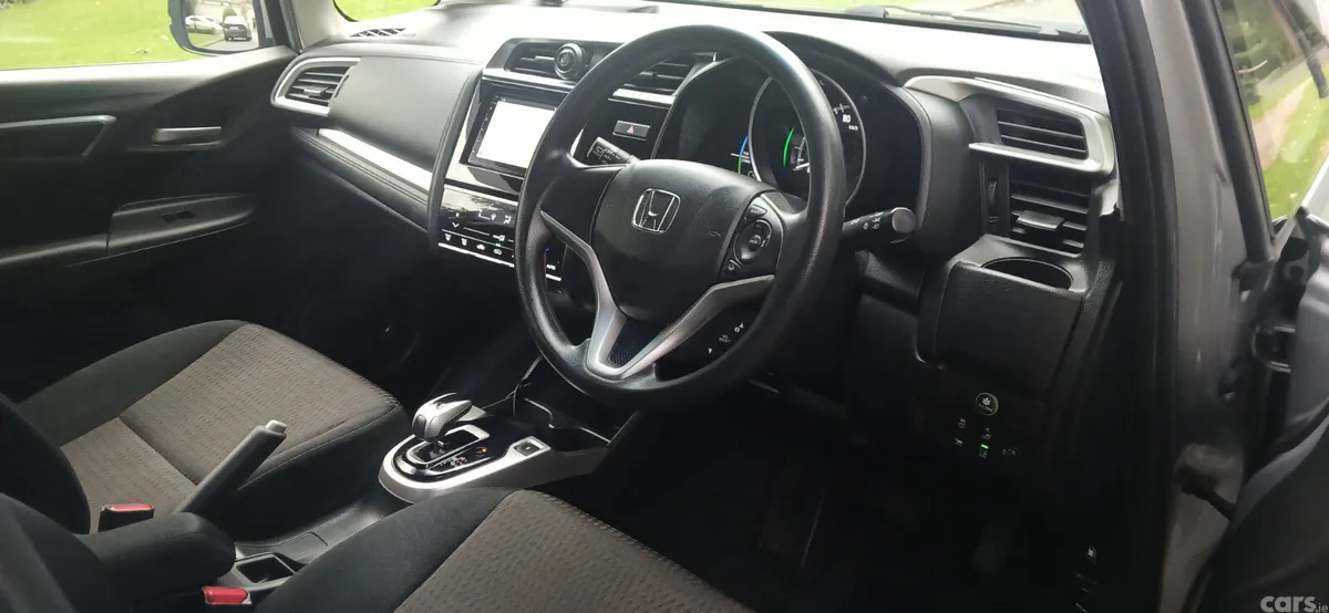 Honda Fit Hatchback, Petrol Hybrid, 2017, Silver