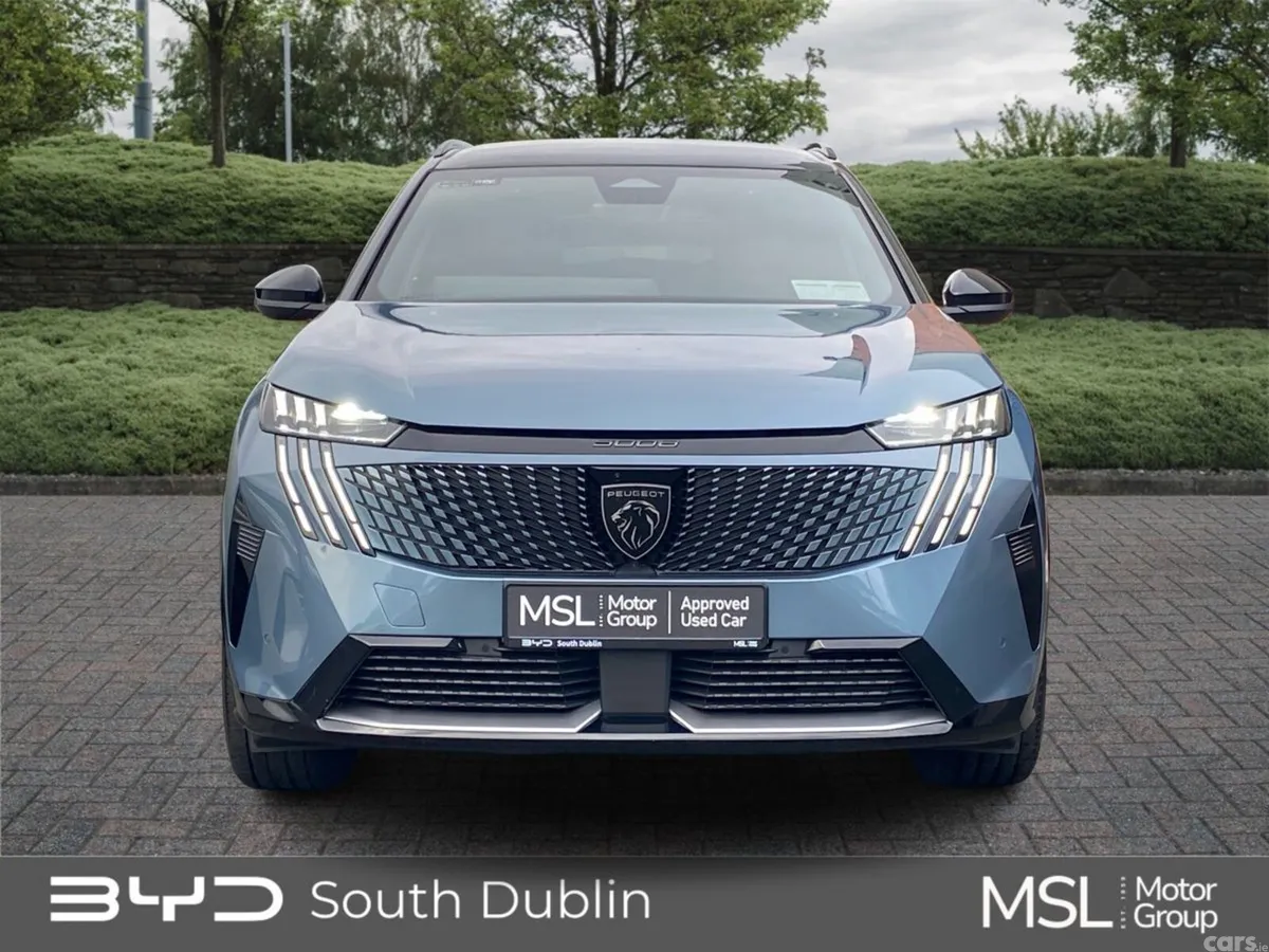 Peugeot 5008 MPV, Electric, 2025, Blue