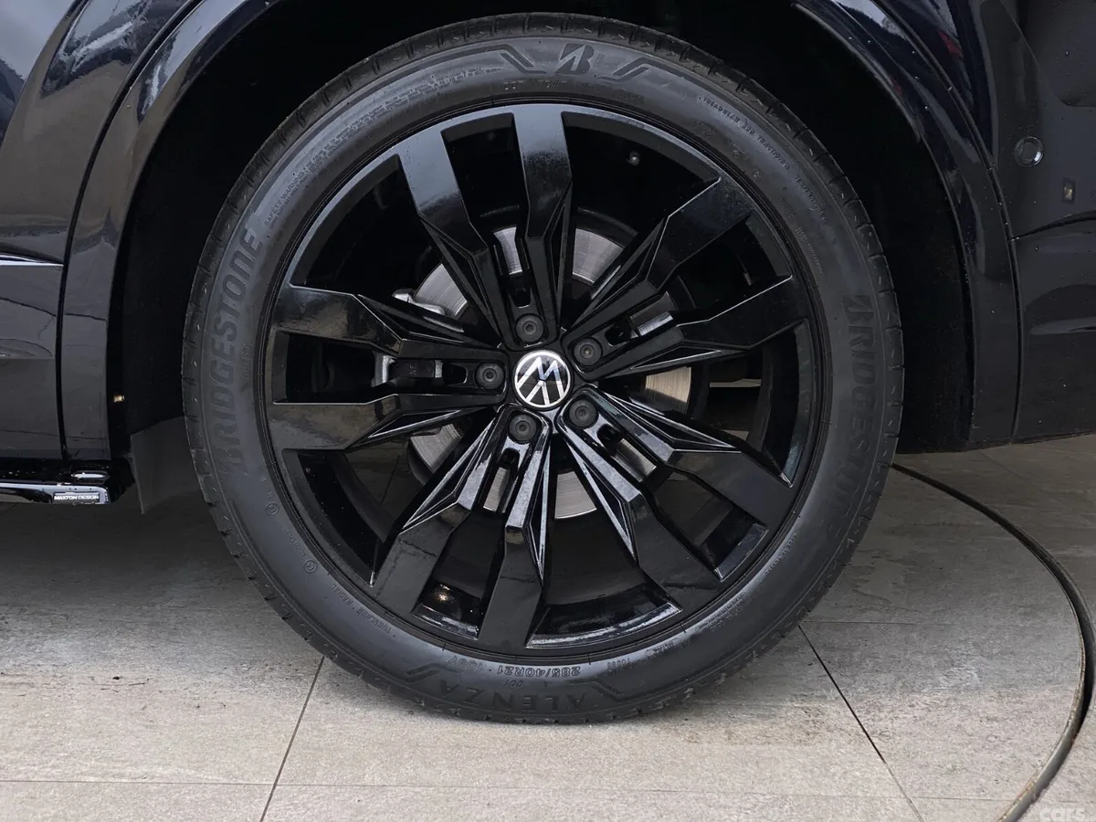 Volkswagen Touareg SUV, Diesel, 2022, Black