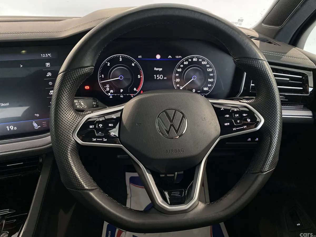Volkswagen Touareg SUV, Diesel, 2022, Black