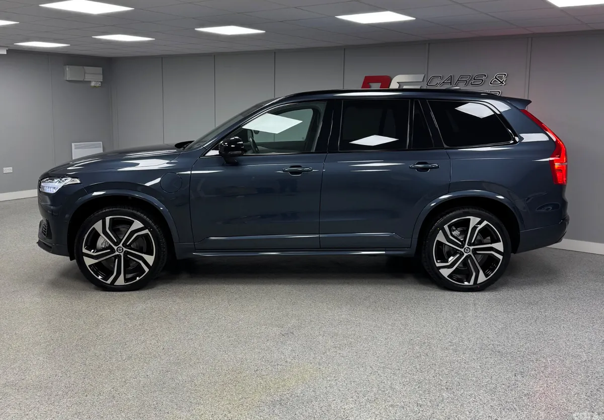 Volvo XC90 SUV, Petrol Hybrid, 2022, Blue