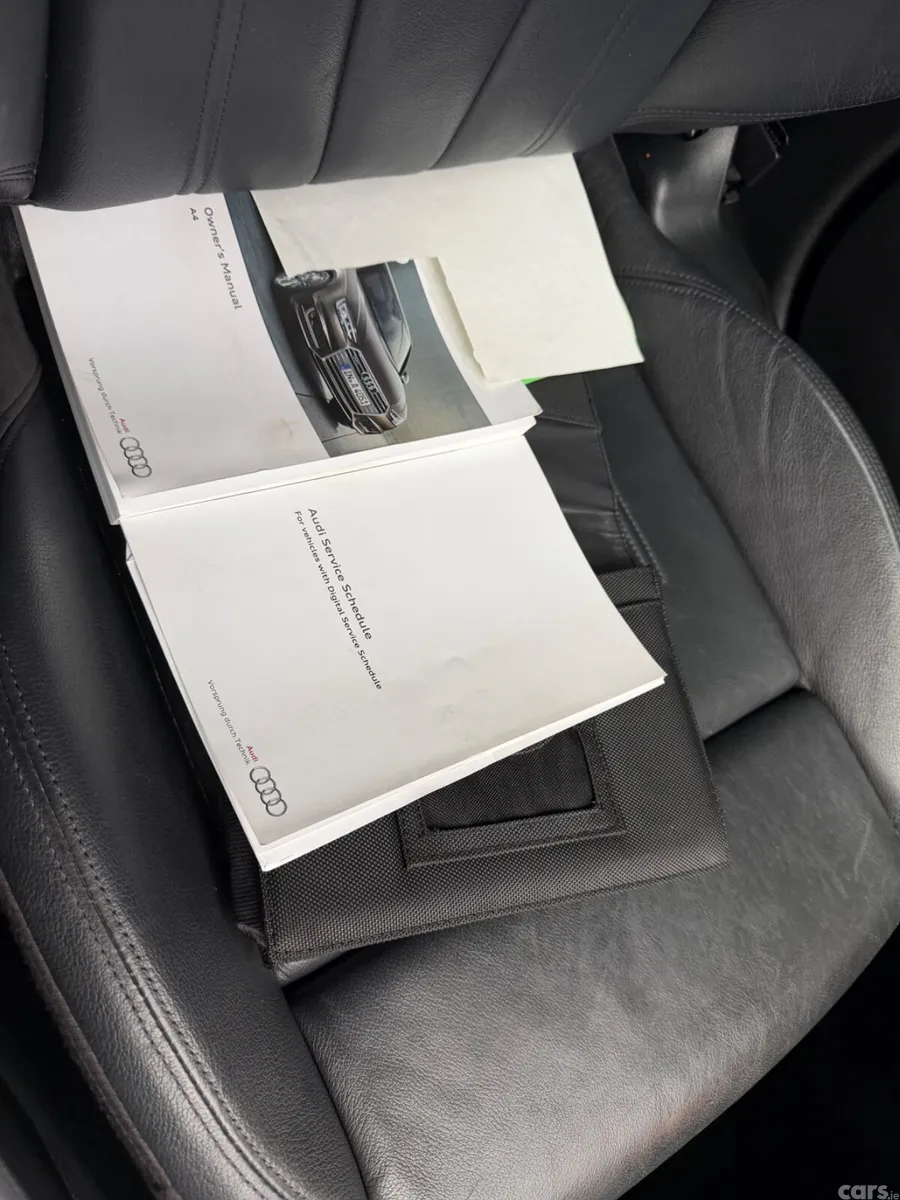 Audi A4 Saloon, Diesel, 2017, Grey