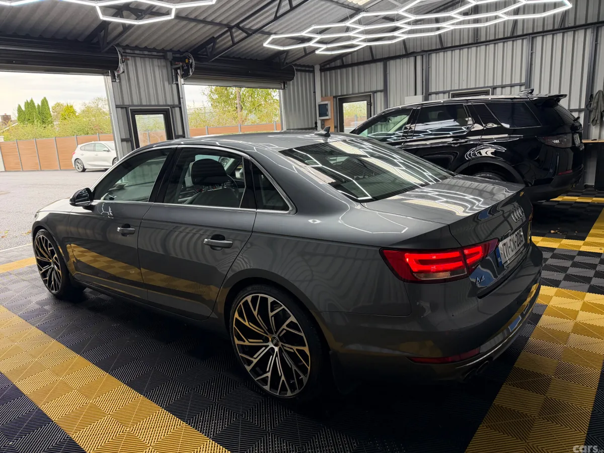 Audi A4 Saloon, Diesel, 2017, Grey