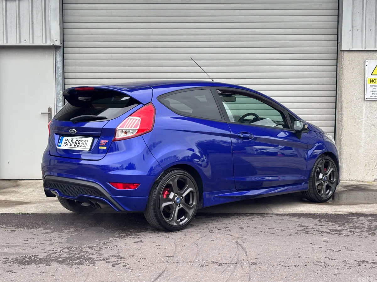 Ford Fiesta Hatchback, Petrol, 2016, Blue