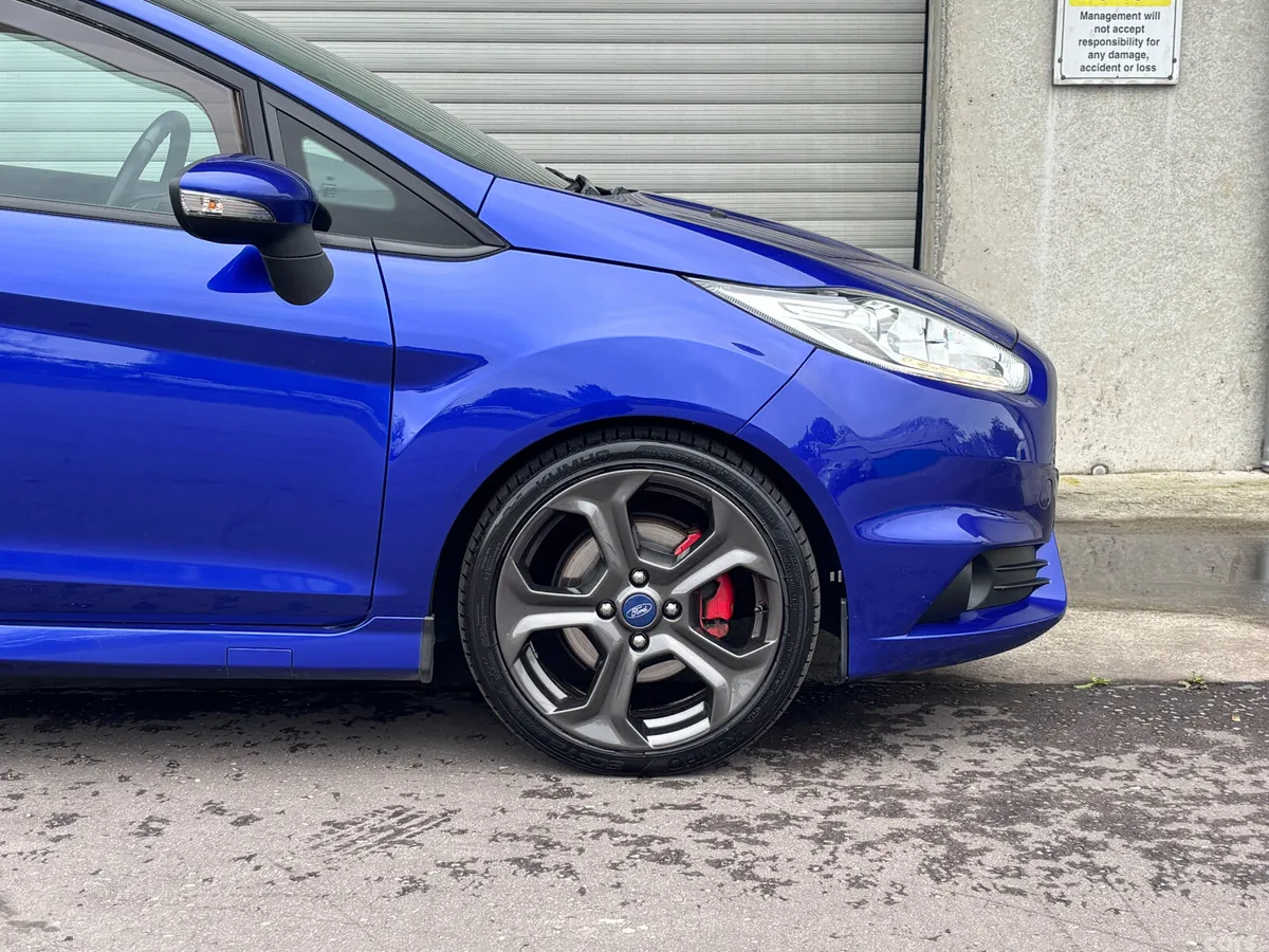 Ford Fiesta Hatchback, Petrol, 2016, Blue