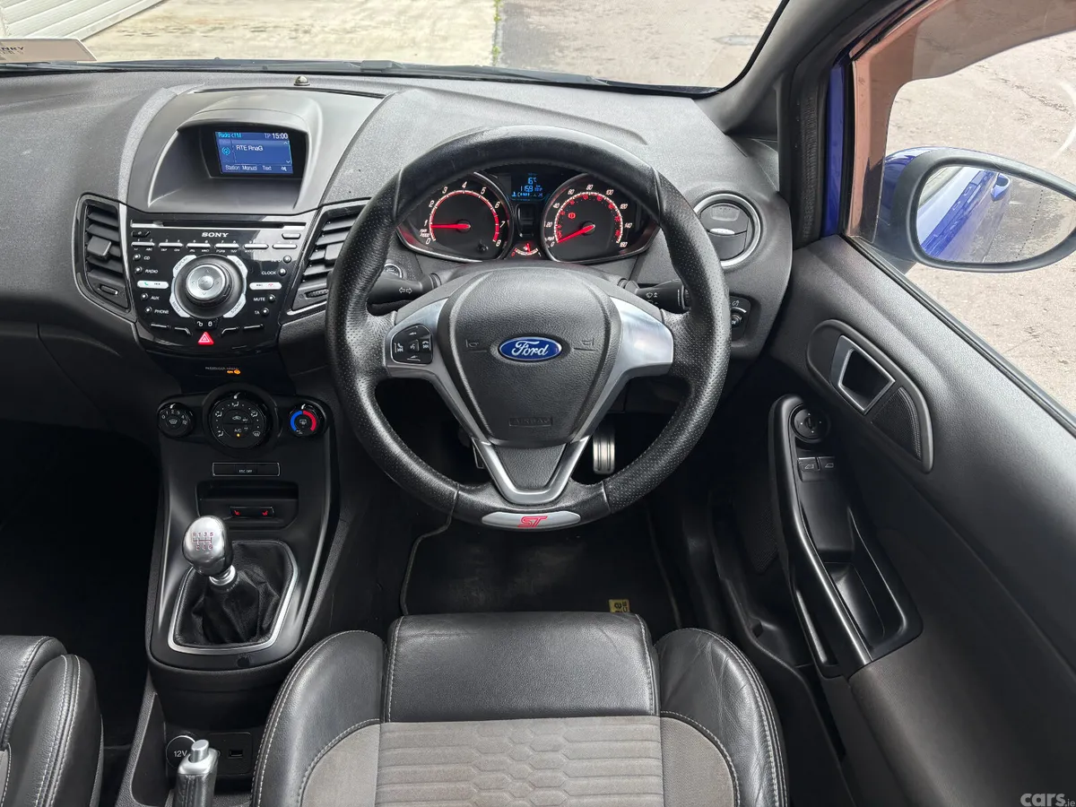 Ford Fiesta Hatchback, Petrol, 2016, Blue