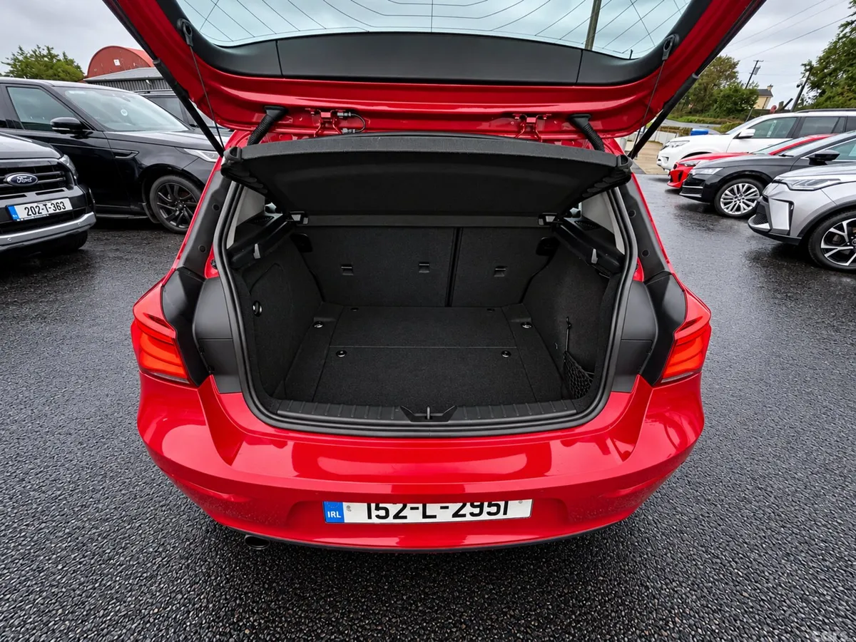 BMW 1-Series Hatchback, Petrol, 2015, Red
