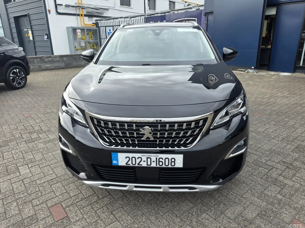 Peugeot 3008 MPV, Petrol, 2020, Black