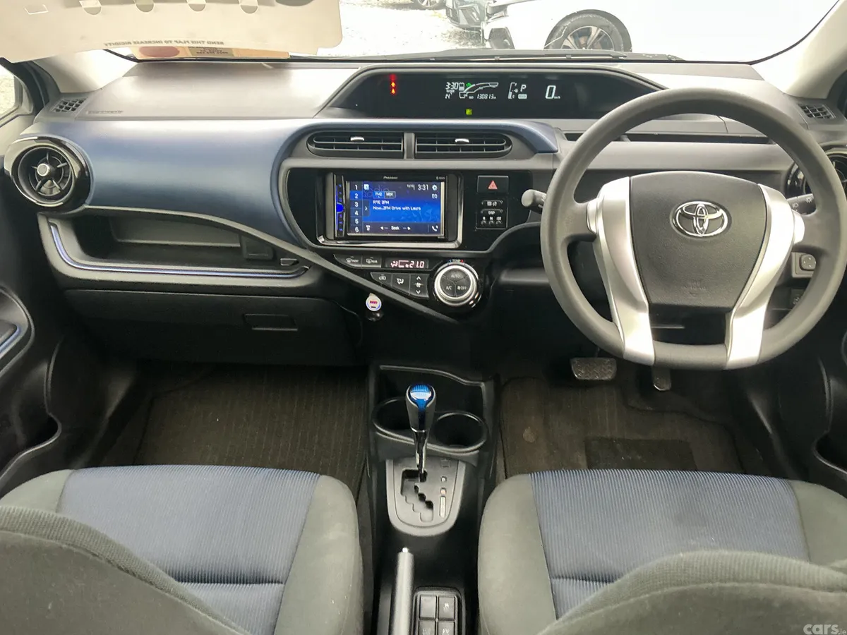 Toyota Aqua Hatchback, Petrol Hybrid, 2015, Silver