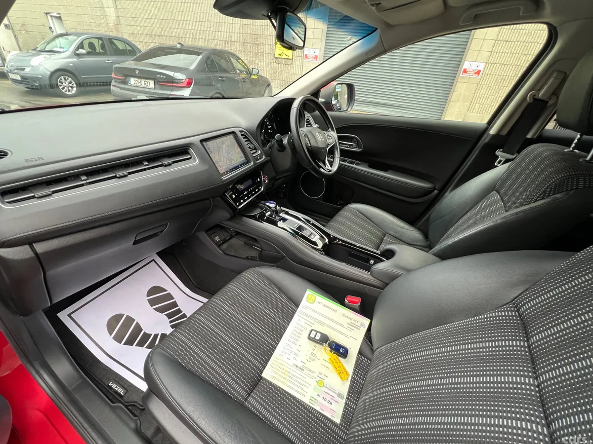 Honda Vezel SUV, Petrol Hybrid, 2017, Red