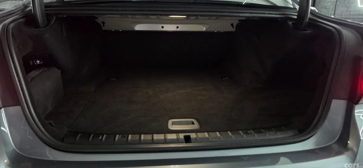 BMW 5-Series Saloon, Petrol Plug-in Hybrid, 2020, Blue