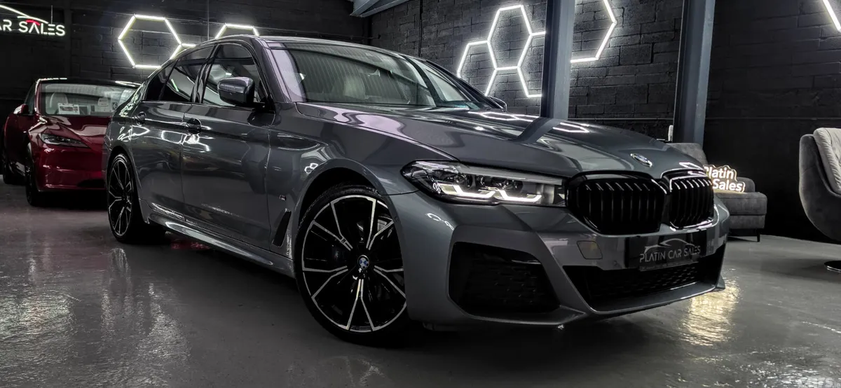 BMW 5-Series Saloon, Petrol Plug-in Hybrid, 2020, Blue